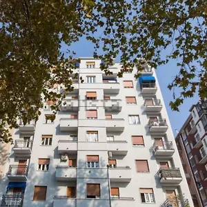 Small Panoramic Flat In Milan- One Bedroom Only Appartamento